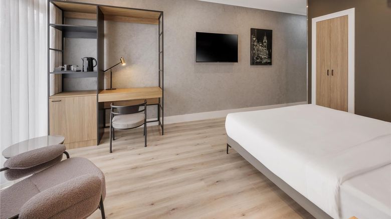 <b>Park Inn by Radisson Melbourne Carlton Room</b>. Images powered by <a href="https://iceportal.shijigroup.com/" title="IcePortal" target="_blank">IcePortal</a>.