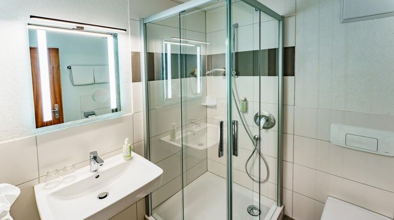 <b>Hotel Hirsch Room</b>. Images powered by <a href="https://iceportal.shijigroup.com/" title="IcePortal" target="_blank">IcePortal</a>.