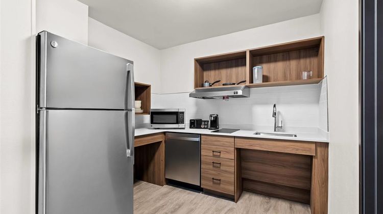 Everhome Suites Brownsville Room
