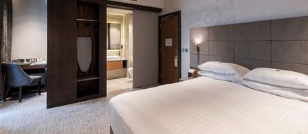 DoubleTree by Hilton Belfast City Ten Sq Room