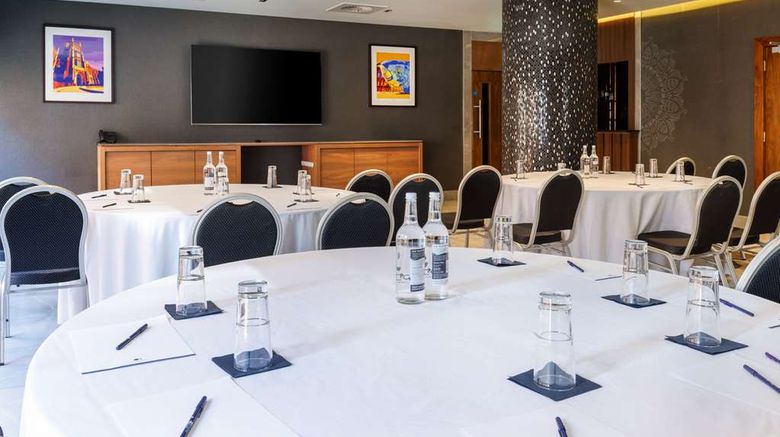 <b>DoubleTree by Hilton Belfast City Ten Sq Meeting</b>. Images powered by <a href="https://iceportal.shijigroup.com/" title="IcePortal" target="_blank">IcePortal</a>.