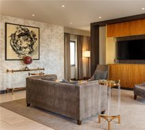 DoubleTree by Hilton Belfast City Ten Sq Room
