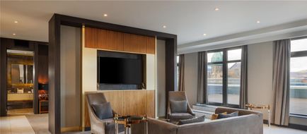 DoubleTree by Hilton Belfast City Ten Sq Room