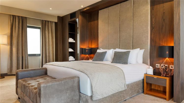 DoubleTree by Hilton Belfast City Ten Sq Room