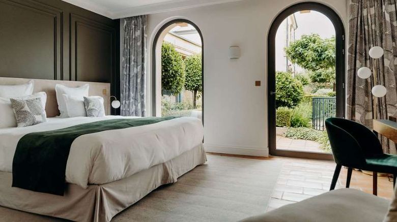 <b>Domaine de Rochebois Room</b>. Images powered by <a href="https://iceportal.shijigroup.com/" title="IcePortal" target="_blank">IcePortal</a>.
