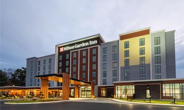 Hilton Garden Inn KC Riverside