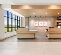 Hilton Garden Inn KC Riverside Lobby