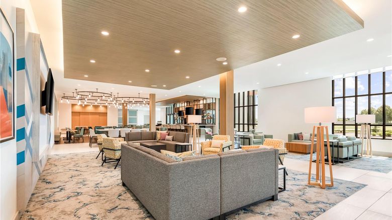 <b>Hilton Garden Inn KC Riverside Lobby</b>. Images powered by <a href="https://iceportal.shijigroup.com/" title="IcePortal" target="_blank">IcePortal</a>.