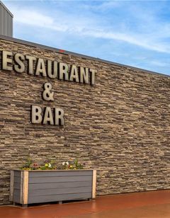 Travelodge by Wyndham Grande Prairie