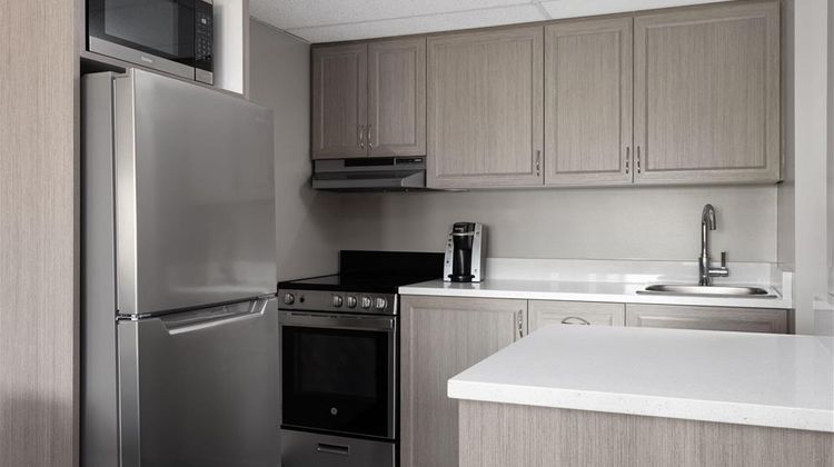Travelodge by Wyndham Grande Prairie Suite
