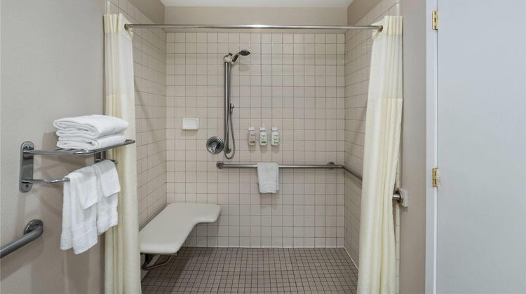 Ramada Bayside Inn & Suites Eureka Room