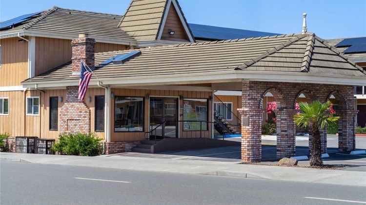 Ramada Bayside Inn & Suites Eureka Exterior