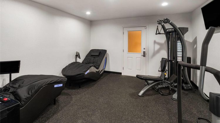 Ramada Bayside Inn & Suites Eureka Health