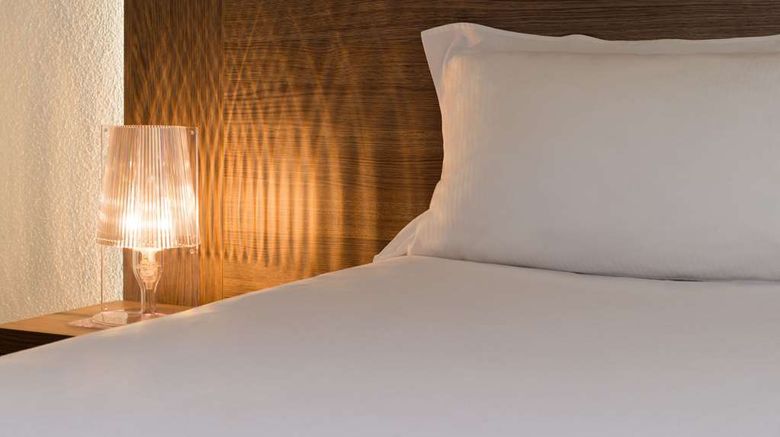 <b>Hotel les Amandiers Room</b>. Images powered by <a href="https://iceportal.shijigroup.com/" title="IcePortal" target="_blank">IcePortal</a>.
