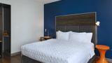 Tru by Hilton Irving DFW Room
