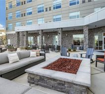 DoubleTree by Hilton Greenville Woodruff Exterior