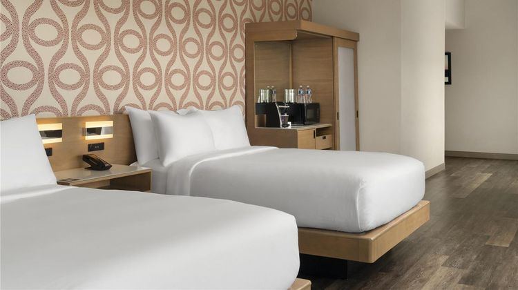 DoubleTree by Hilton Greenville Woodruff Room