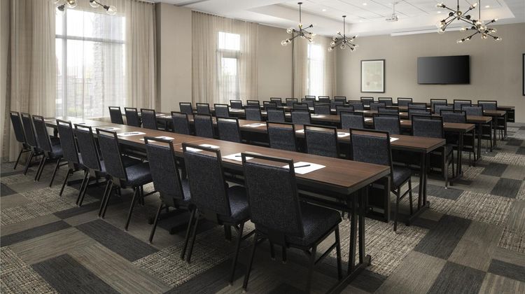 DoubleTree by Hilton Greenville Woodruff Meeting