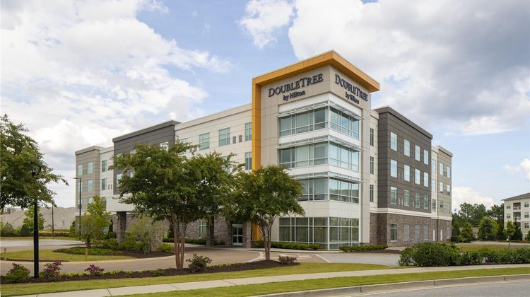 DoubleTree by Hilton Greenville Woodruff Exterior