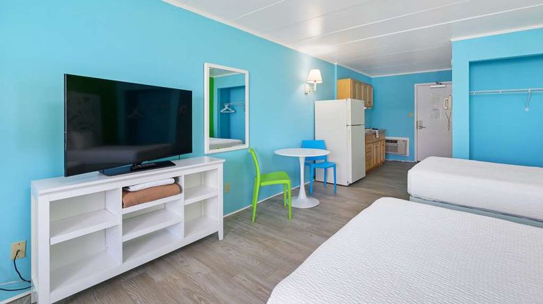 <b>Kokomo Suites Room</b>. Images powered by <a href="https://iceportal.shijigroup.com/" title="IcePortal" target="_blank">IcePortal</a>.
