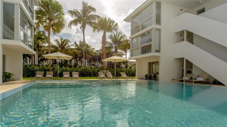 <b>Beach Haus Key Biscayne Pool</b>. Images powered by <a href="https://iceportal.shijigroup.com/" title="IcePortal" target="_blank">IcePortal</a>.