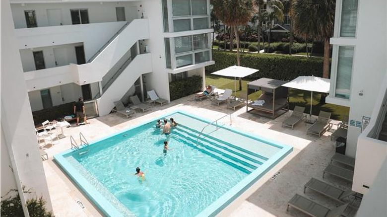 <b>Beach Haus Key Biscayne Pool</b>. Images powered by <a href="https://iceportal.shijigroup.com/" title="IcePortal" target="_blank">IcePortal</a>.