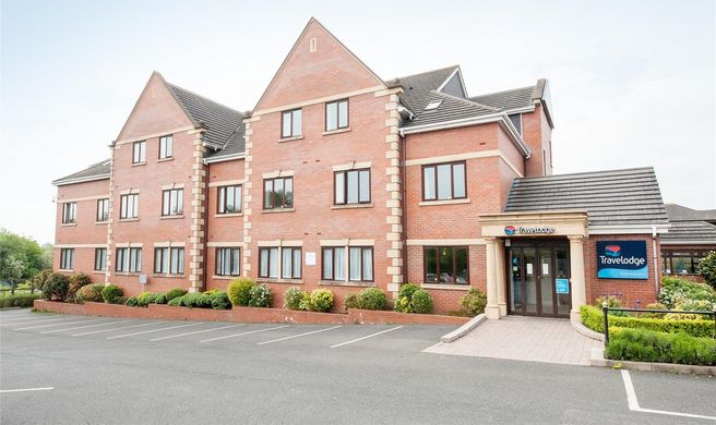 Travelodge Bromsgrove Exterior