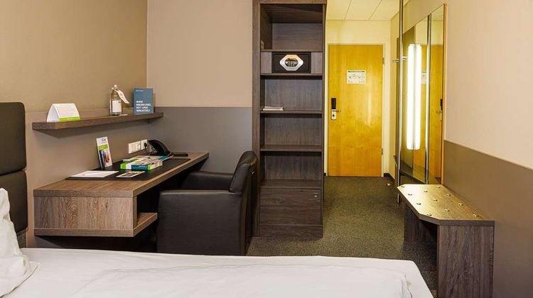GenoHotel Room