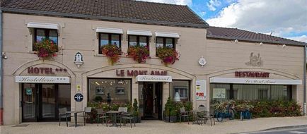 Hostellerie du Mont-Aime Exterior