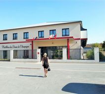 Hostellerie du Mont-Aime Exterior
