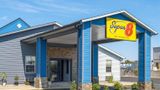 Super 8 by Wyndham Fort Wayne Exterior