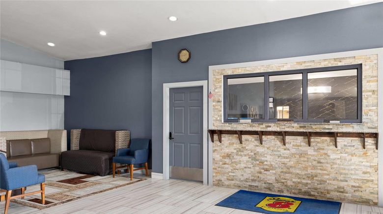<b>Super 8 by Wyndham Fort Wayne Lobby</b>. Images powered by <a href="https://iceportal.shijigroup.com/" title="IcePortal" target="_blank">IcePortal</a>.