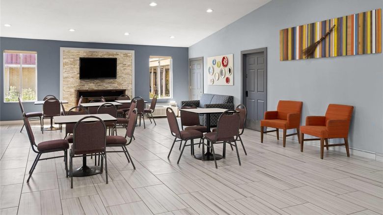 <b>Super 8 by Wyndham Fort Wayne Lobby</b>. Images powered by <a href="https://iceportal.shijigroup.com/" title="IcePortal" target="_blank">IcePortal</a>.