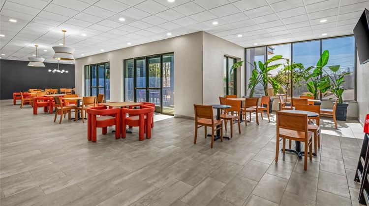Sonesta Select Hotels Statesville Restaurant