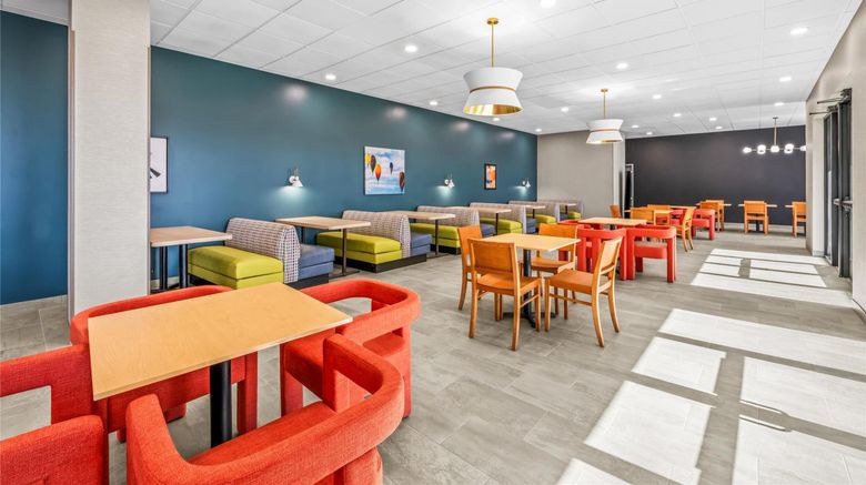 <b>Sonesta Select Hotels Statesville Restaurant</b>. Images powered by <a href="https://iceportal.shijigroup.com/" title="IcePortal" target="_blank">IcePortal</a>.