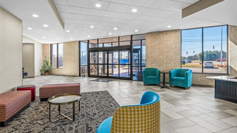 <b>Ramada Statesville Lobby</b>. Images powered by <a href="https://iceportal.shijigroup.com/" title="IcePortal" target="_blank">IcePortal</a>.