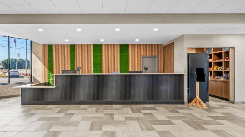 <b>Ramada Statesville Lobby</b>. Images powered by <a href="https://iceportal.shijigroup.com/" title="IcePortal" target="_blank">IcePortal</a>.
