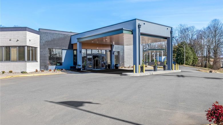 <b>Ramada Statesville Exterior</b>. Images powered by <a href="https://iceportal.shijigroup.com/" title="IcePortal" target="_blank">IcePortal</a>.