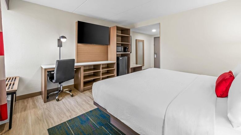 <b>Sonesta Select Hotels Statesville Room</b>. Images powered by <a href="https://iceportal.shijigroup.com/" title="IcePortal" target="_blank">IcePortal</a>.