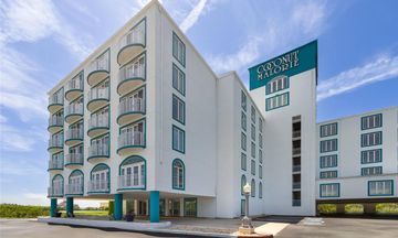 Coconut Malorie Resort Hotel