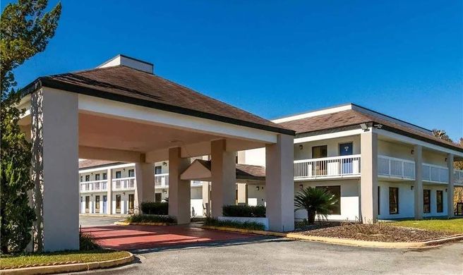 Baymont by Wyndham Metter Exterior