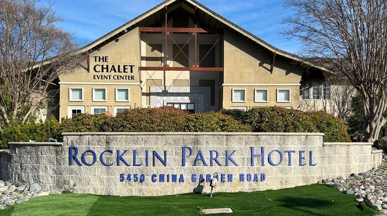 <b>Rocklin Park Hotel Exterior</b>. Images powered by <a href="https://iceportal.shijigroup.com/" title="IcePortal" target="_blank">IcePortal</a>.
