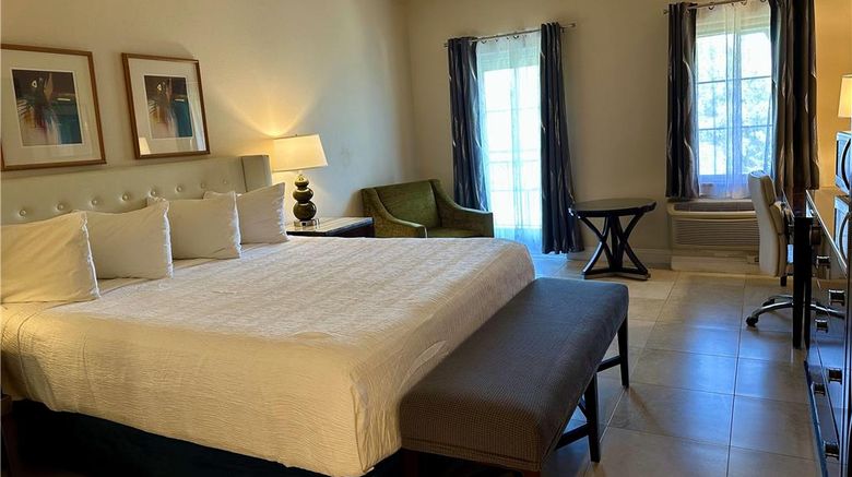 <b>Rocklin Park Hotel Room</b>. Images powered by <a href="https://iceportal.shijigroup.com/" title="IcePortal" target="_blank">IcePortal</a>.