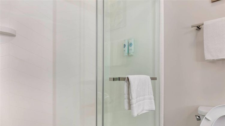 Comfort Inn & Suites Room
