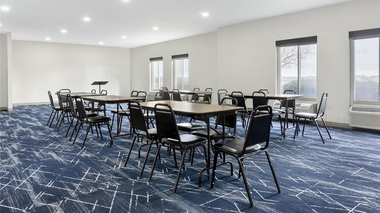 Comfort Inn & Suites Meeting