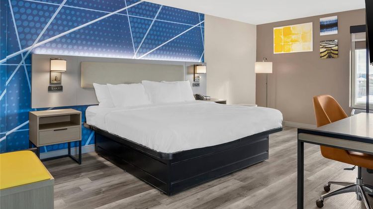 Comfort Inn And Suites Springfield Room
