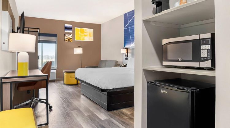 Comfort Inn And Suites Springfield Suite