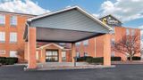 <b>Comfort Inn And Suites Springfield Exterior</b>. Images powered by <a href="https://iceportal.shijigroup.com/" title="IcePortal" target="_blank">IcePortal</a>.