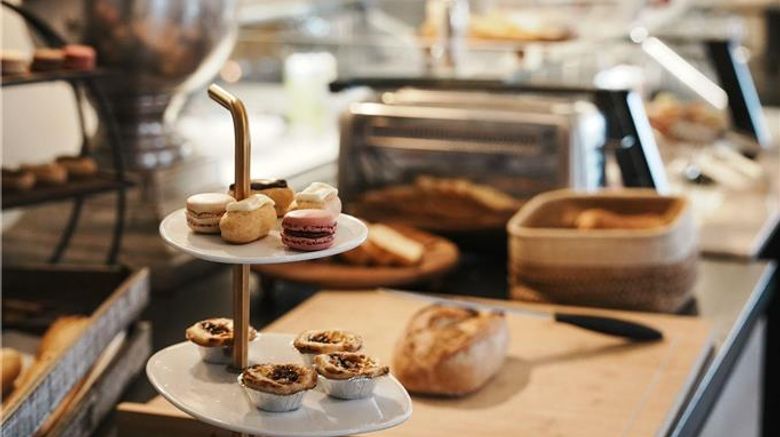 <b>Hotel Acadie Orly Morangis Restaurant</b>. Images powered by <a href="https://iceportal.shijigroup.com/" title="IcePortal" target="_blank">IcePortal</a>.