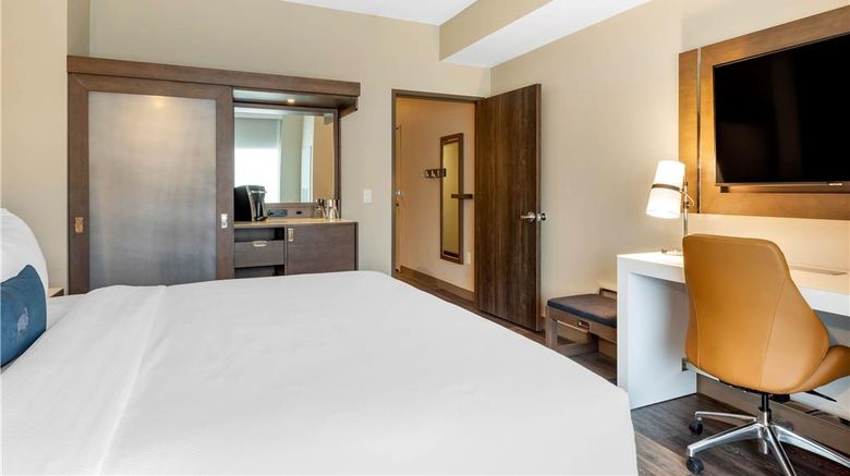 <b>DoubleTree by Hilton Summerville Nexton Room</b>. Images powered by <a href="https://iceportal.shijigroup.com/" title="IcePortal" target="_blank">IcePortal</a>.